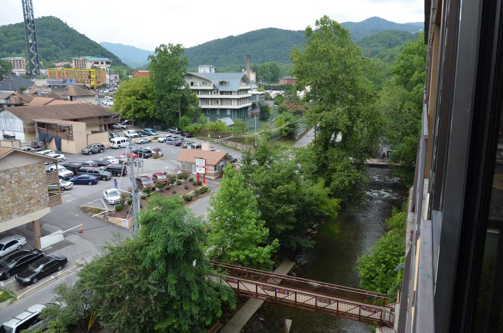 Edgewater Hotel And Conference Center Gatlinburg Exterior photo